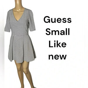 Guess dress ,women S. Black & White striped,fit & flare,pleats,V-neck,classic,EC